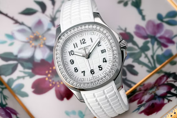 Patek Philippe Aquanaut Luce 5267/200A-010 White