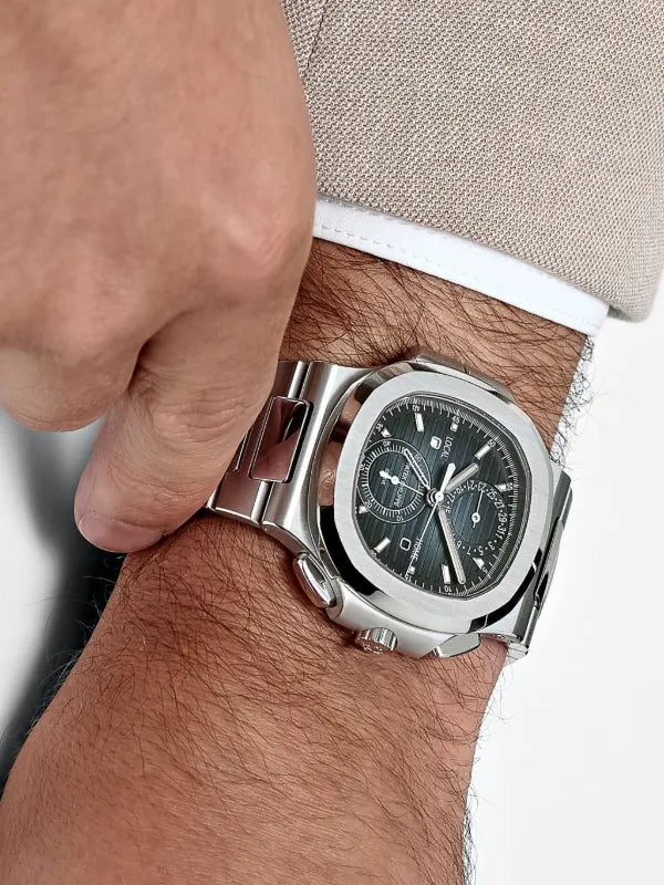Patek Philippe Nautilus 5990/1A