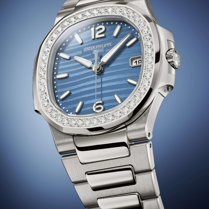 Patek Philippe Nautilus 7010/1G-013 White Gold Blue Wave Dial 32mm
