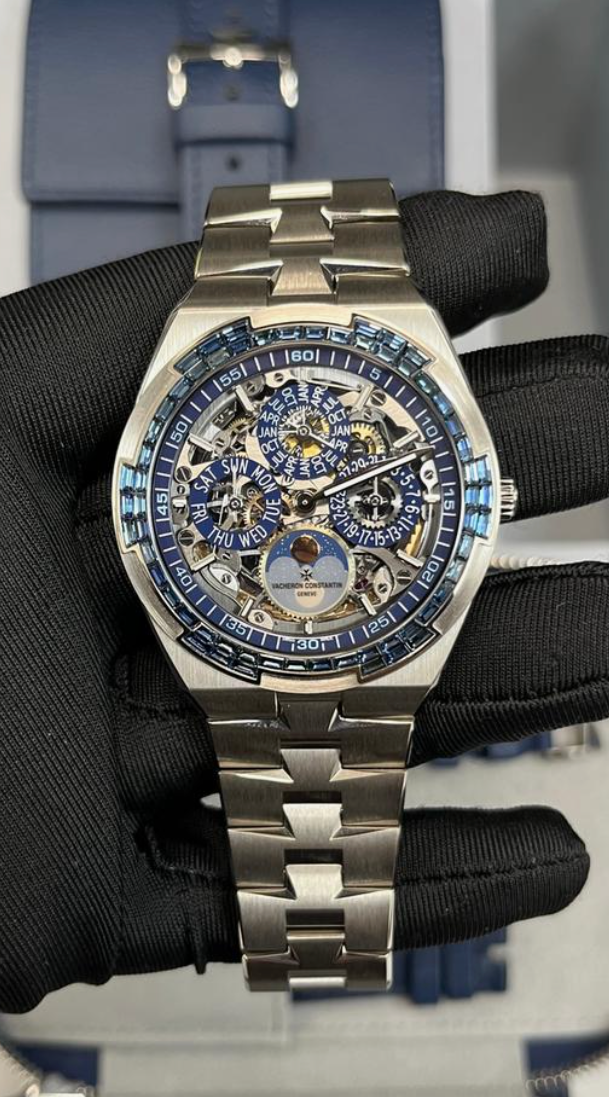 Vacheron Constantin Overseas Perpetual Calendar Ultra-Thin Skeleton Sapphire Off-Catalog 4307V220G-236C