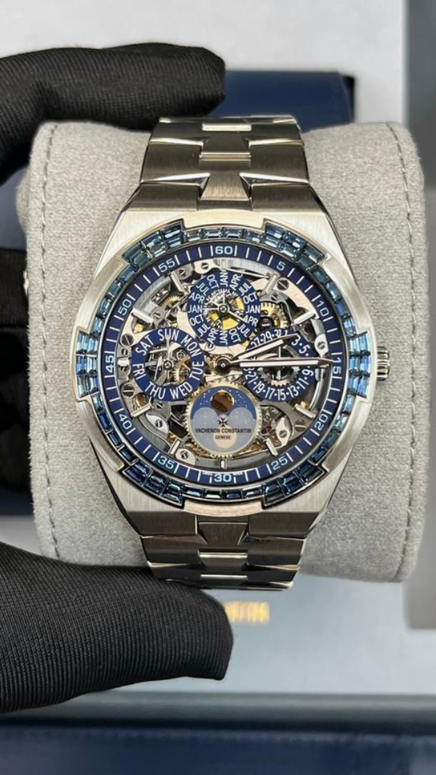 Vacheron Constantin Overseas Perpetual Calendar Ultra-Thin Skeleton Sapphire Off-Catalog 4307V220G-236C