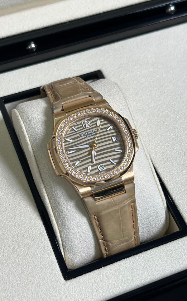 Patek Philippe Nautilus 7010R Champagne